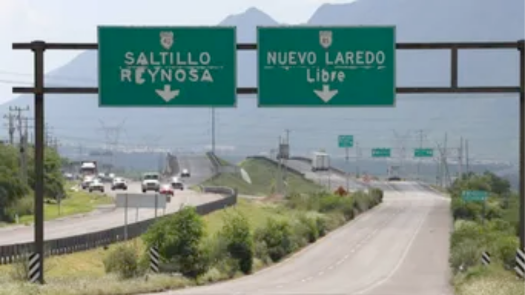 Autopista-a-laredo-asaltos-armados-estados-unidos-nuevo-león