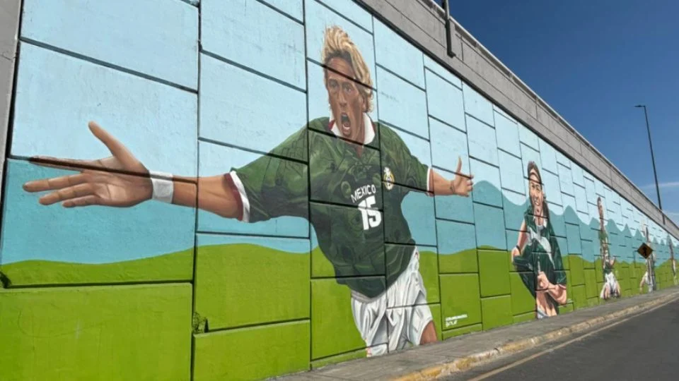 El Mural Del Mundial Inicia En San Nicolás Como Parte De 15 Corredores Artísticos Que Intervienen Espacios Públicos Rumbo a La Copa Mundial De Futbol 2026.