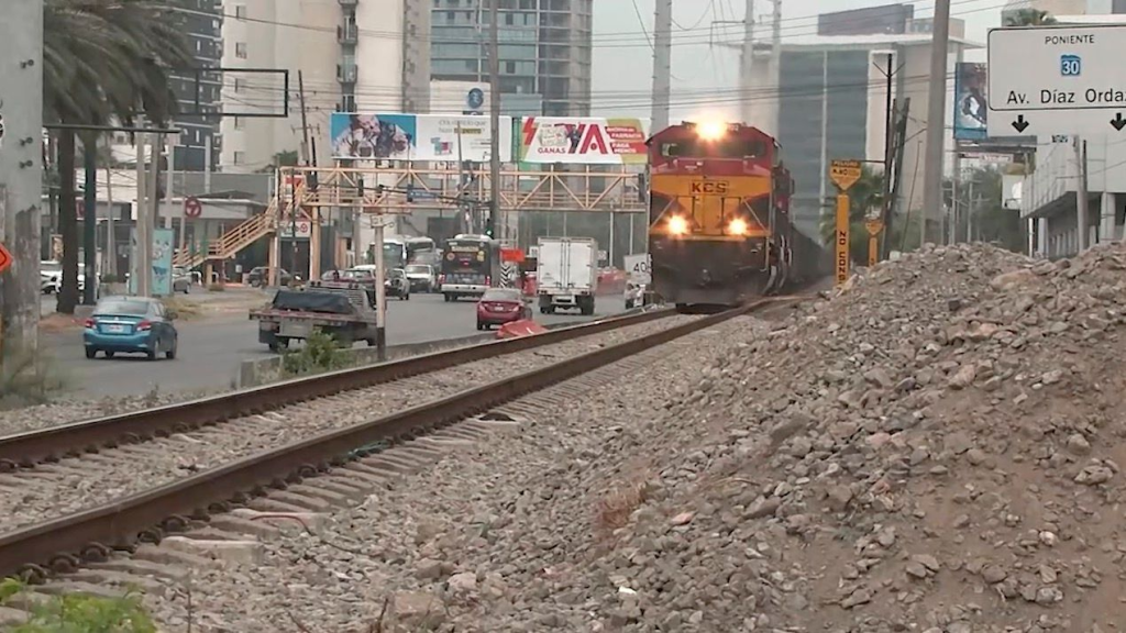 Accidentes-ferroviarios-en-nuevo-león-falta-de-señalización-seguridad-ferroviaria-samuel-garcía