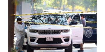 Imagen De Una Camioneta Blanca Y Peritaje a Asesinato En Arboleda San Pedro Nuevo León | Ciudadano Seguros