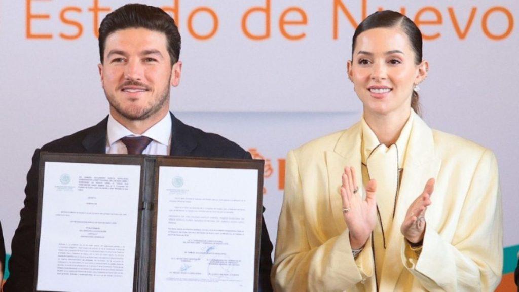 Samuel Y Mariana Se Acaban El Dinero Público